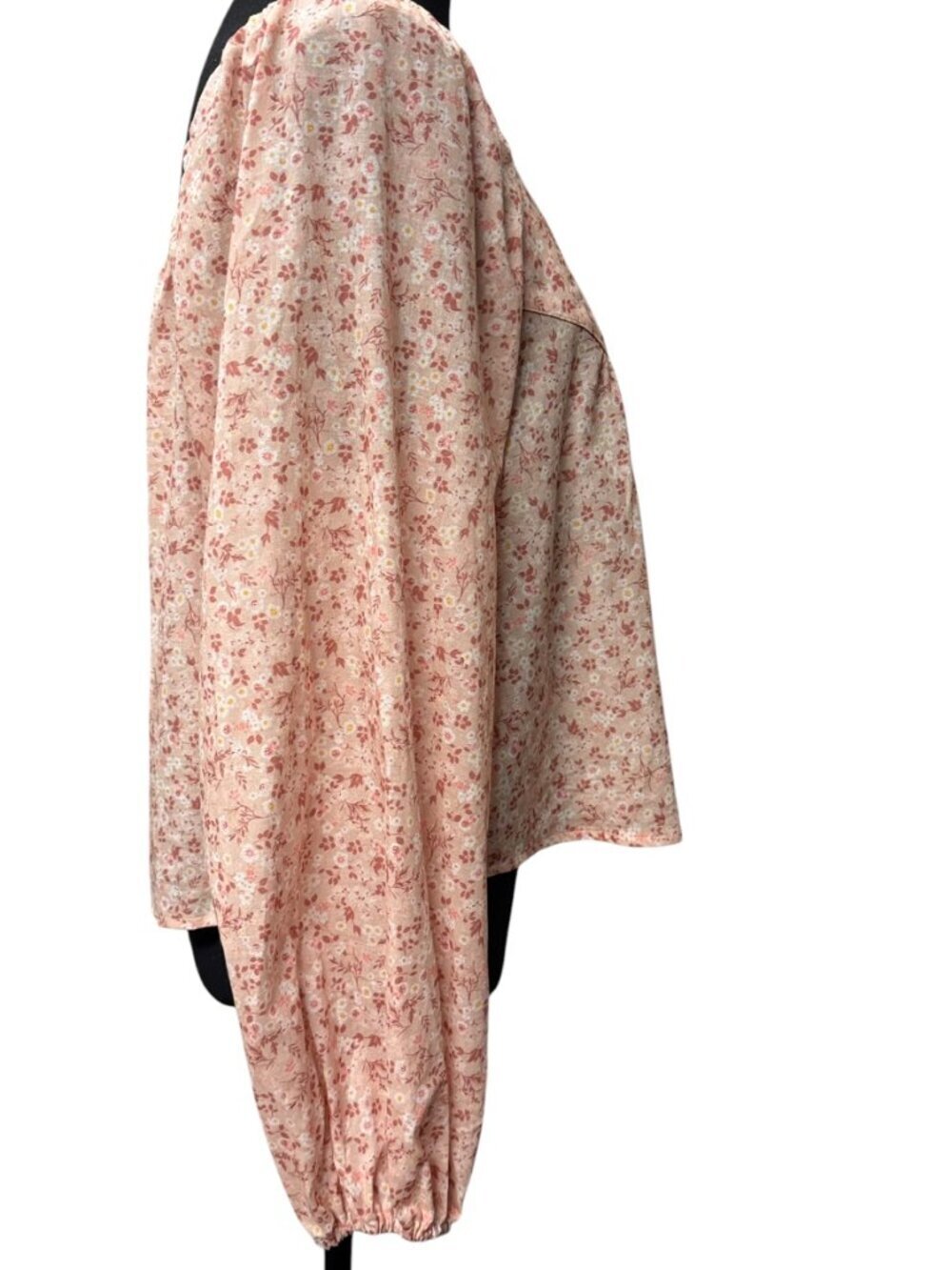 A Collective Story Blush Floral Embroidered Peasant Top Medium Cottagecore Boho - Picture 6 of 10